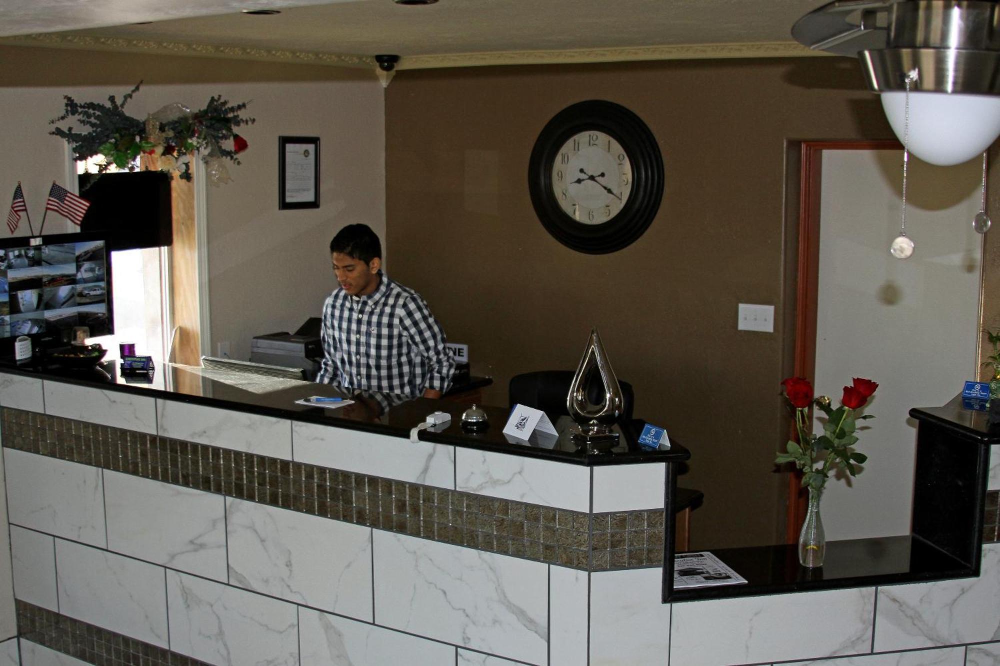 Executive Inn Snyder Exterior photo