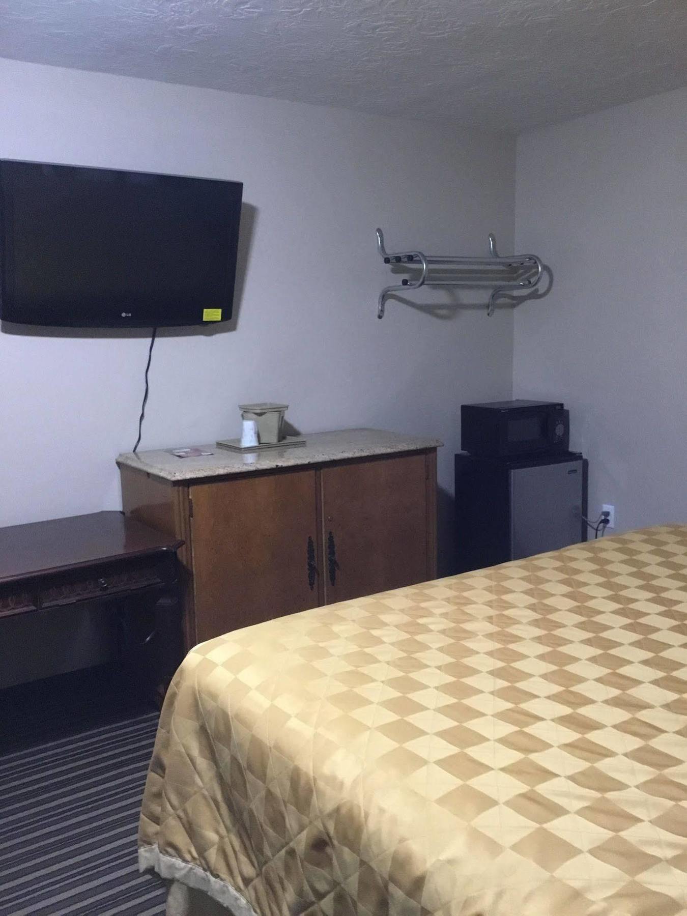 Executive Inn Snyder Exterior photo